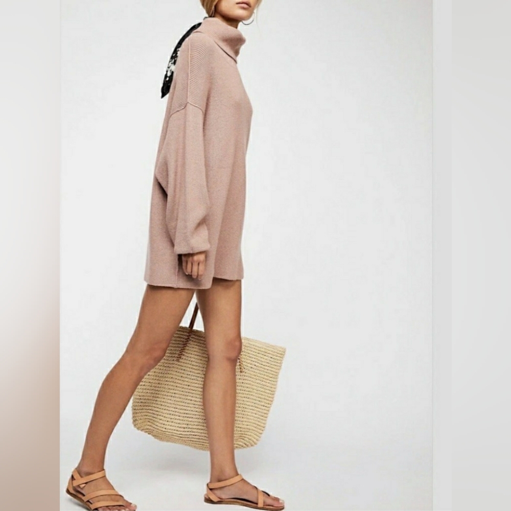 Free People Softly Structured Slouchy Turtleneck Sweater Size L Oversized